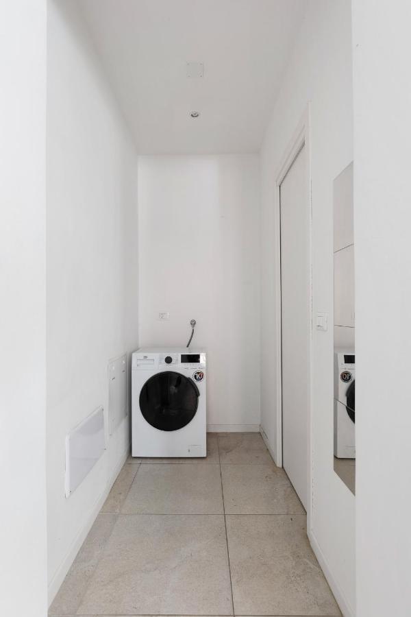 Modern Studio In Borgo Panigale By Wonderful Italy Bologna Buitenkant foto